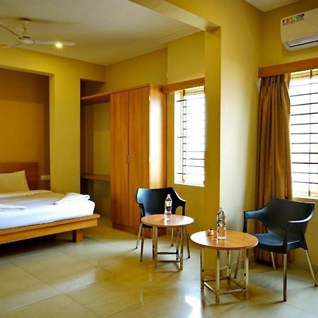Samasth Rooms And Suits Mysore Exterior photo