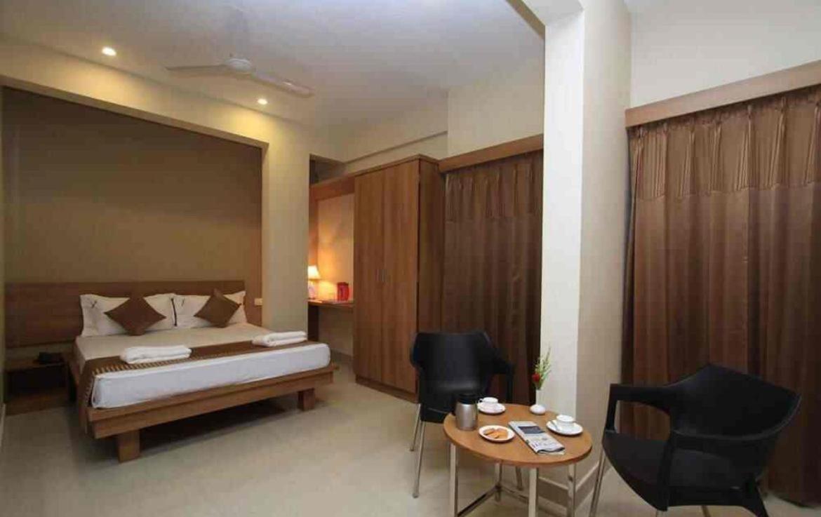Samasth Rooms And Suits Mysore Exterior photo