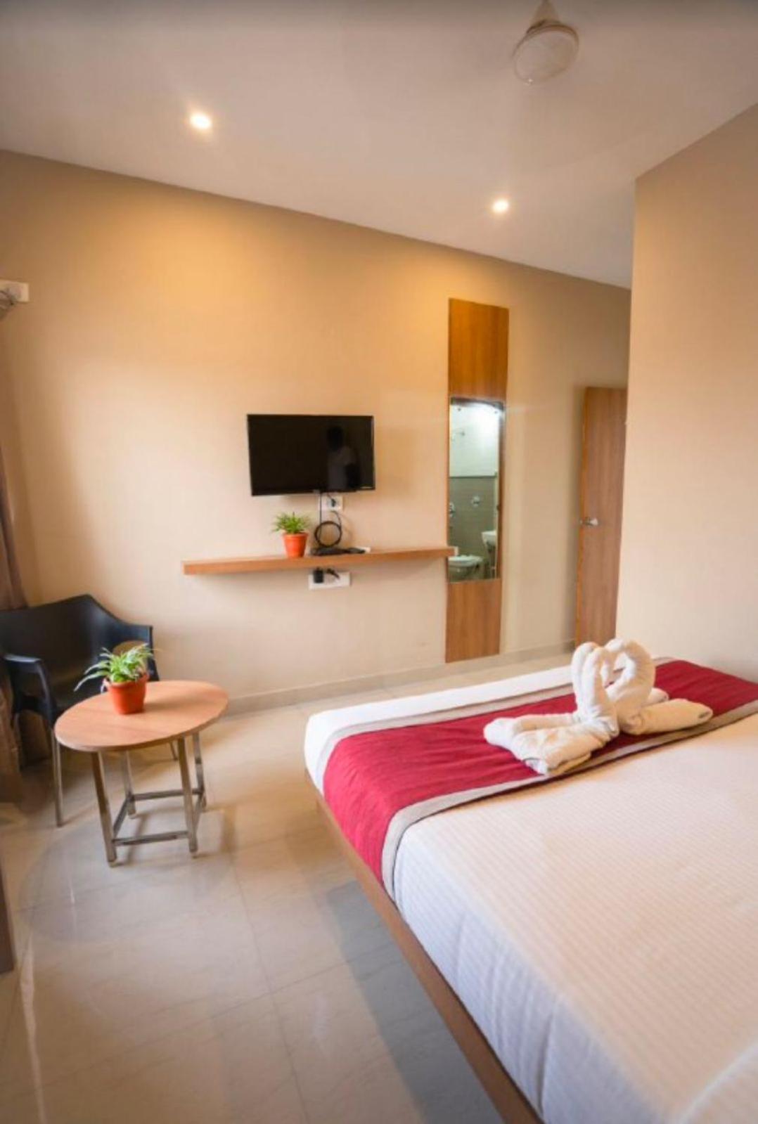 Samasth Rooms And Suits Mysore Exterior photo