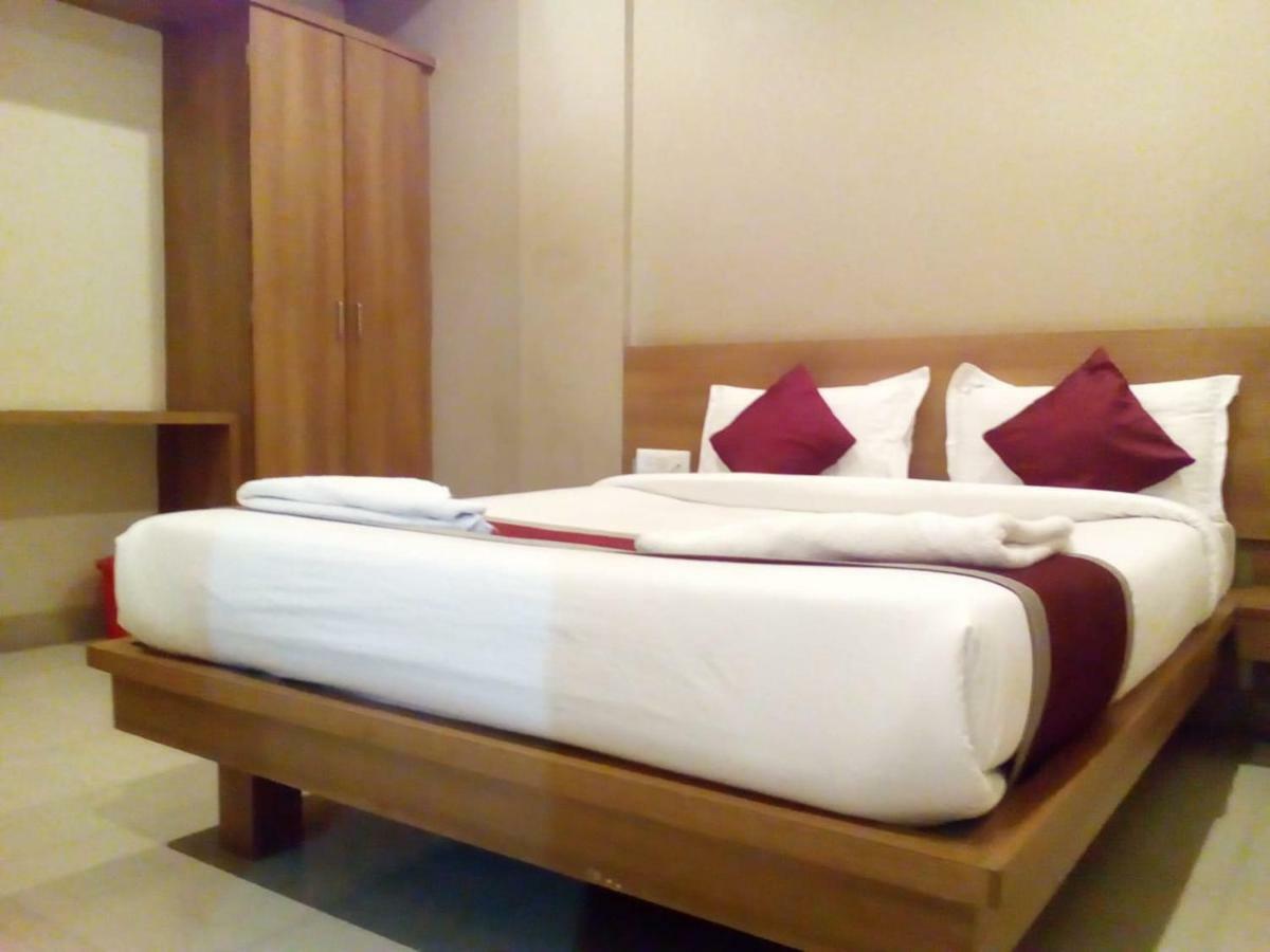 Samasth Rooms And Suits Mysore Exterior photo