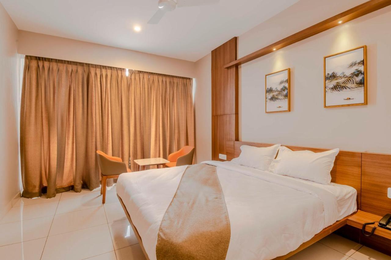 Samasth Rooms And Suits Mysore Exterior photo