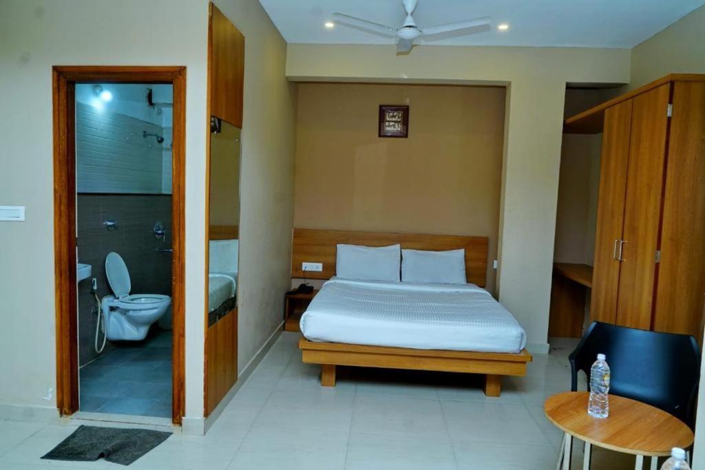 Samasth Rooms And Suits Mysore Exterior photo